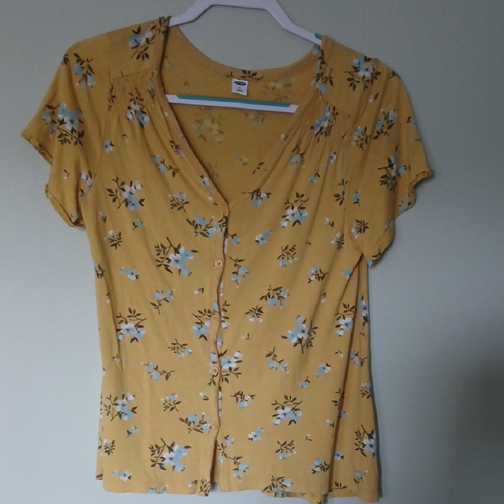 Old Navy Yellow Floral Blouse Size M